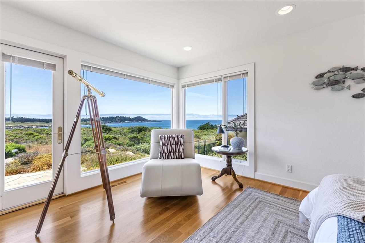 Bedroom 1  Primary Suite  King, Ocean View, EnSuite