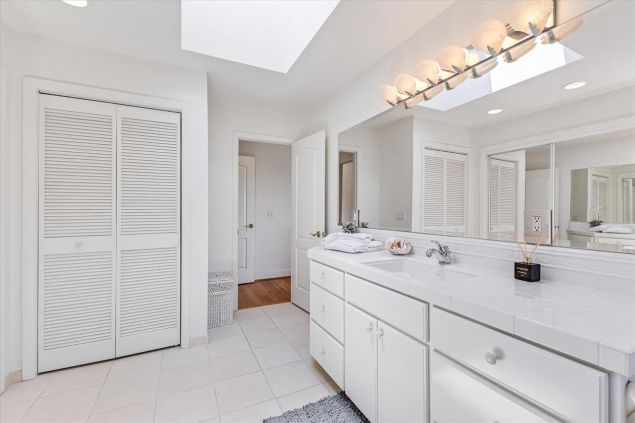 EnSuite Bath with Shower for Bedroom 1