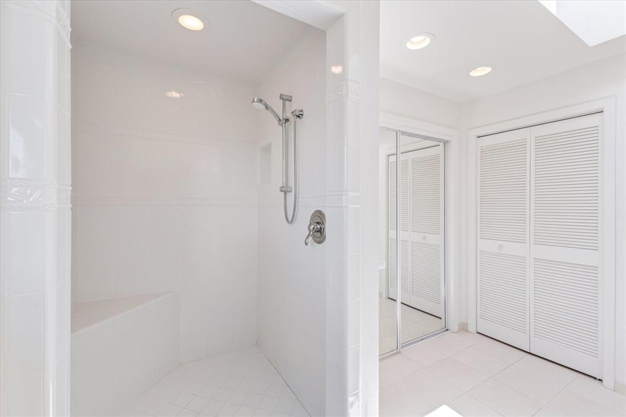 EnSuite Bath with Shower for Bedroom 1