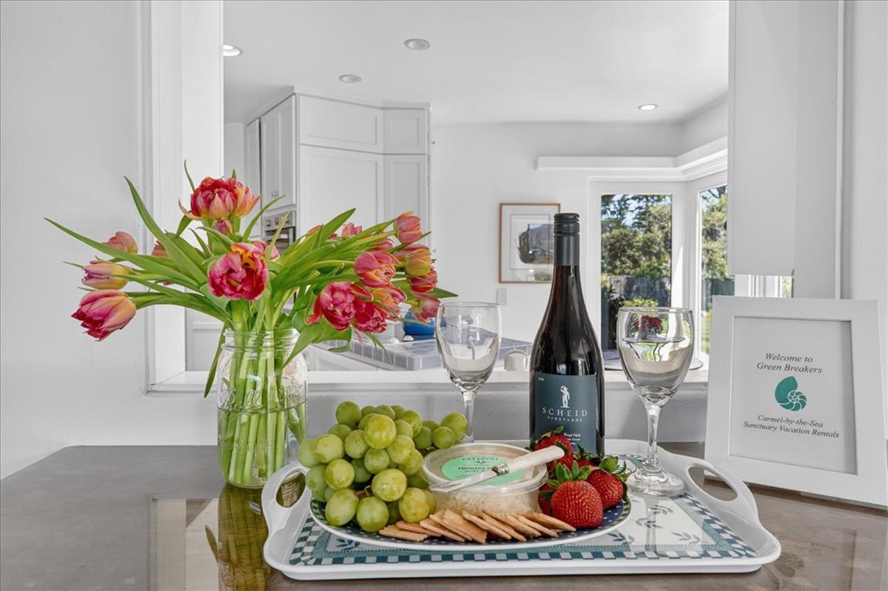 Enjoy Meals from Your Own Vacation Home Kitchen
