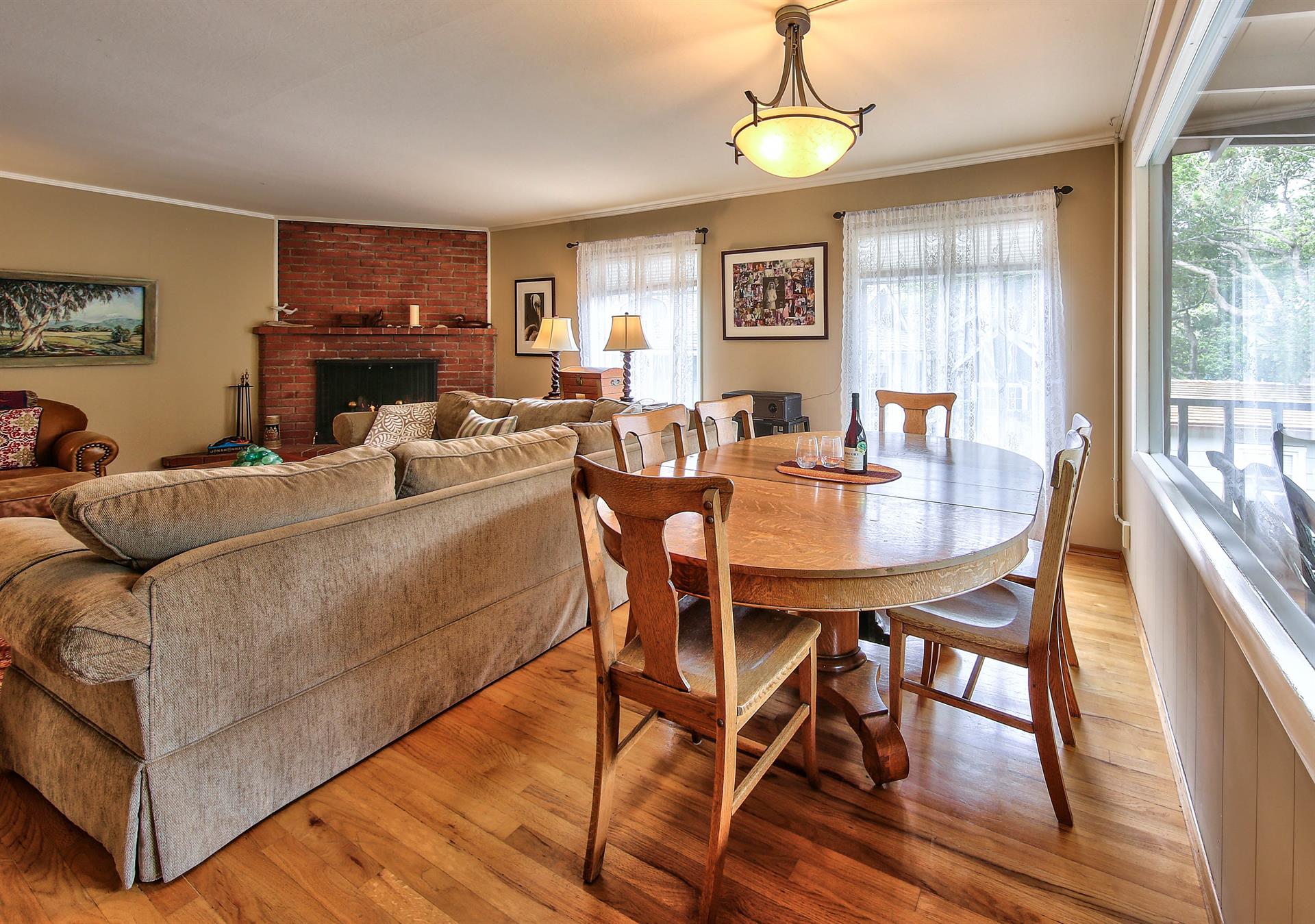 Spacious Living Room, Oak Dining Table for Meals and Games