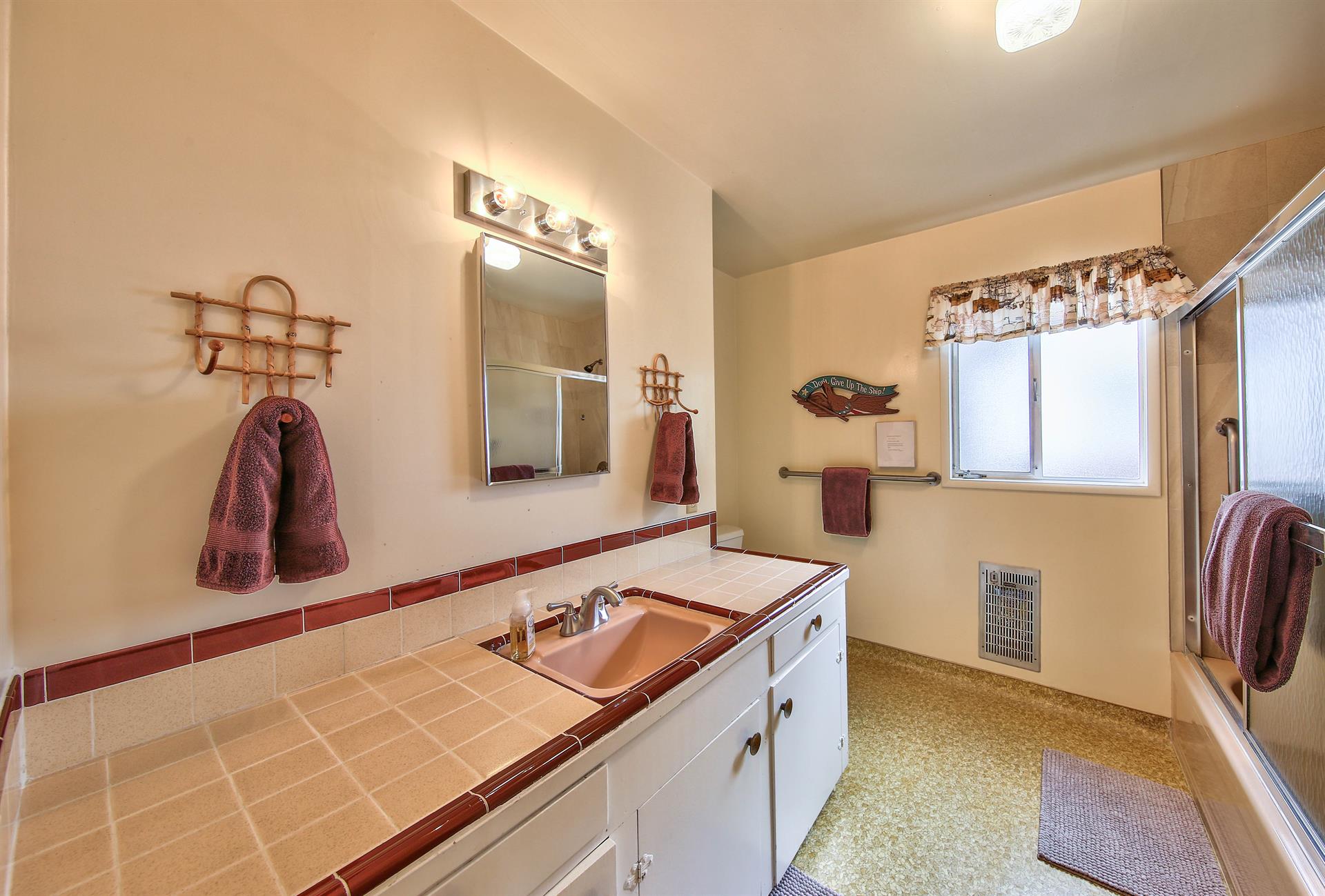 En Suite Bathroom with ShowerOverTub