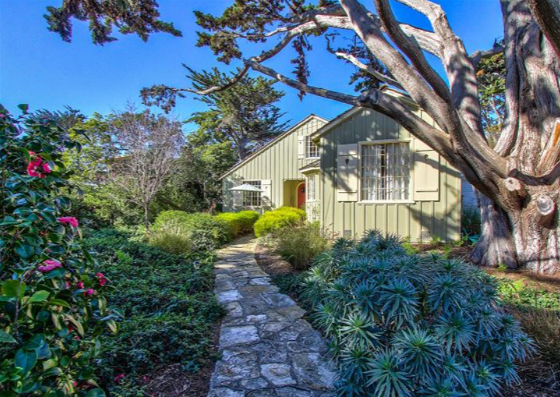 Welcome to Casa Isabella  A Carmel Point Cottage