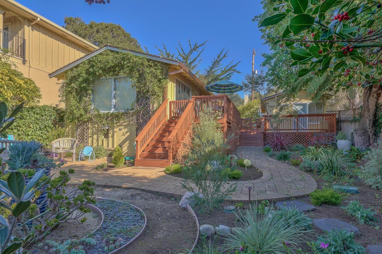 Follow the Garden Path from One Outdoor Zone to Another
