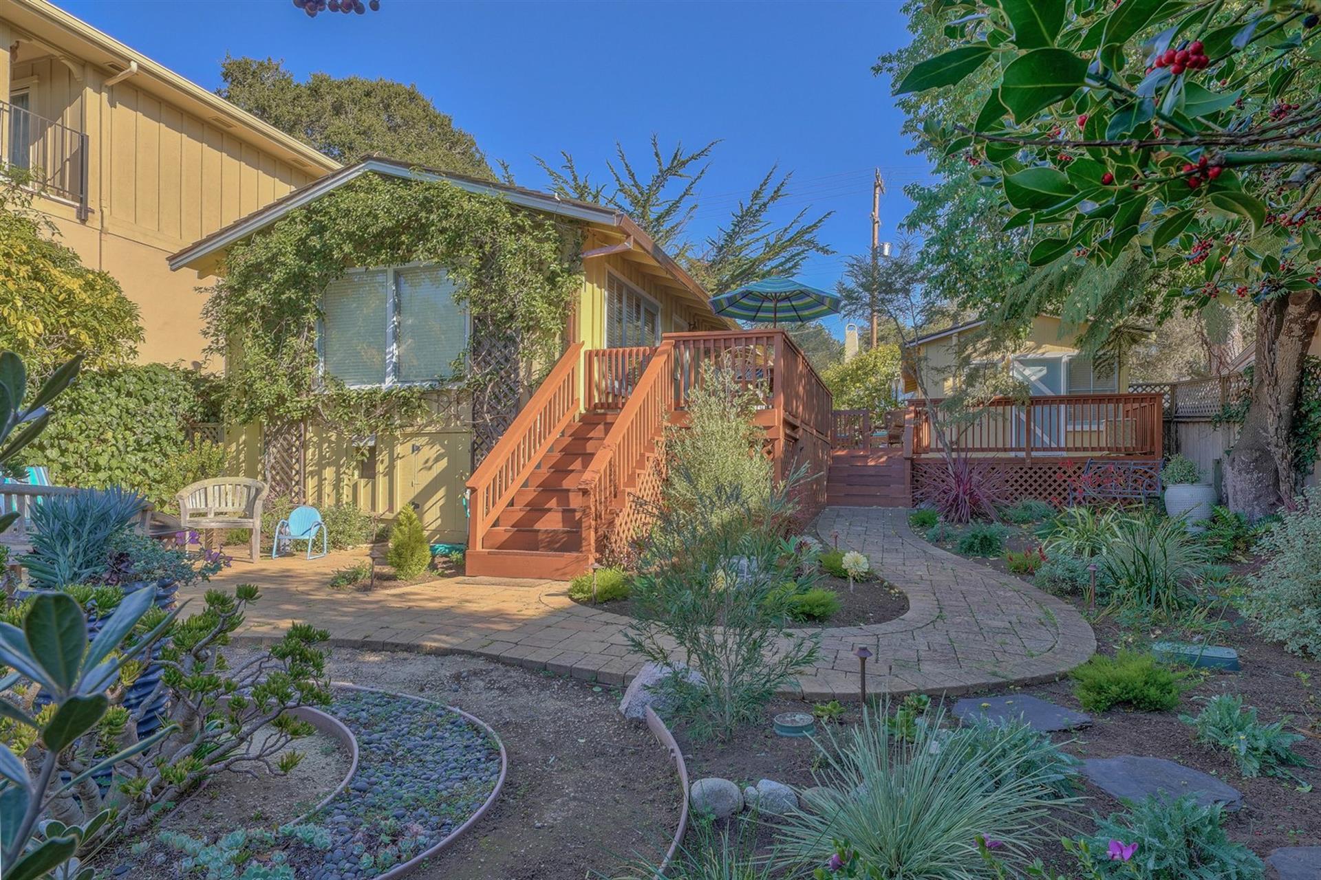 Follow the Garden Path from One Outdoor Zone to Another
