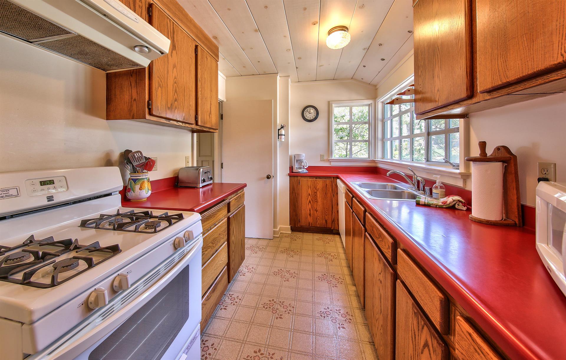 WellEquipped Kitchen for Preparing Meals In Your Vacation Home