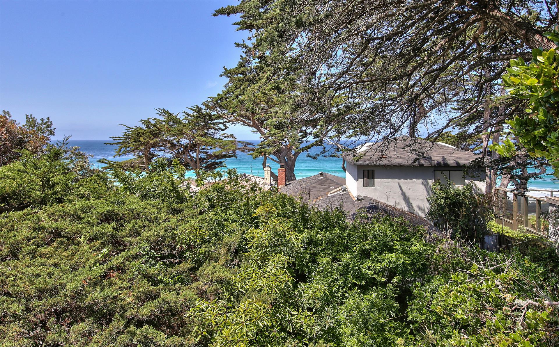 Stroll to the Beach in Just a Few Minutes