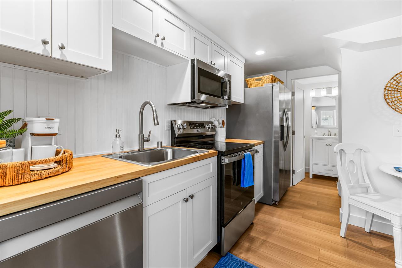 Guest Suite Kitchen