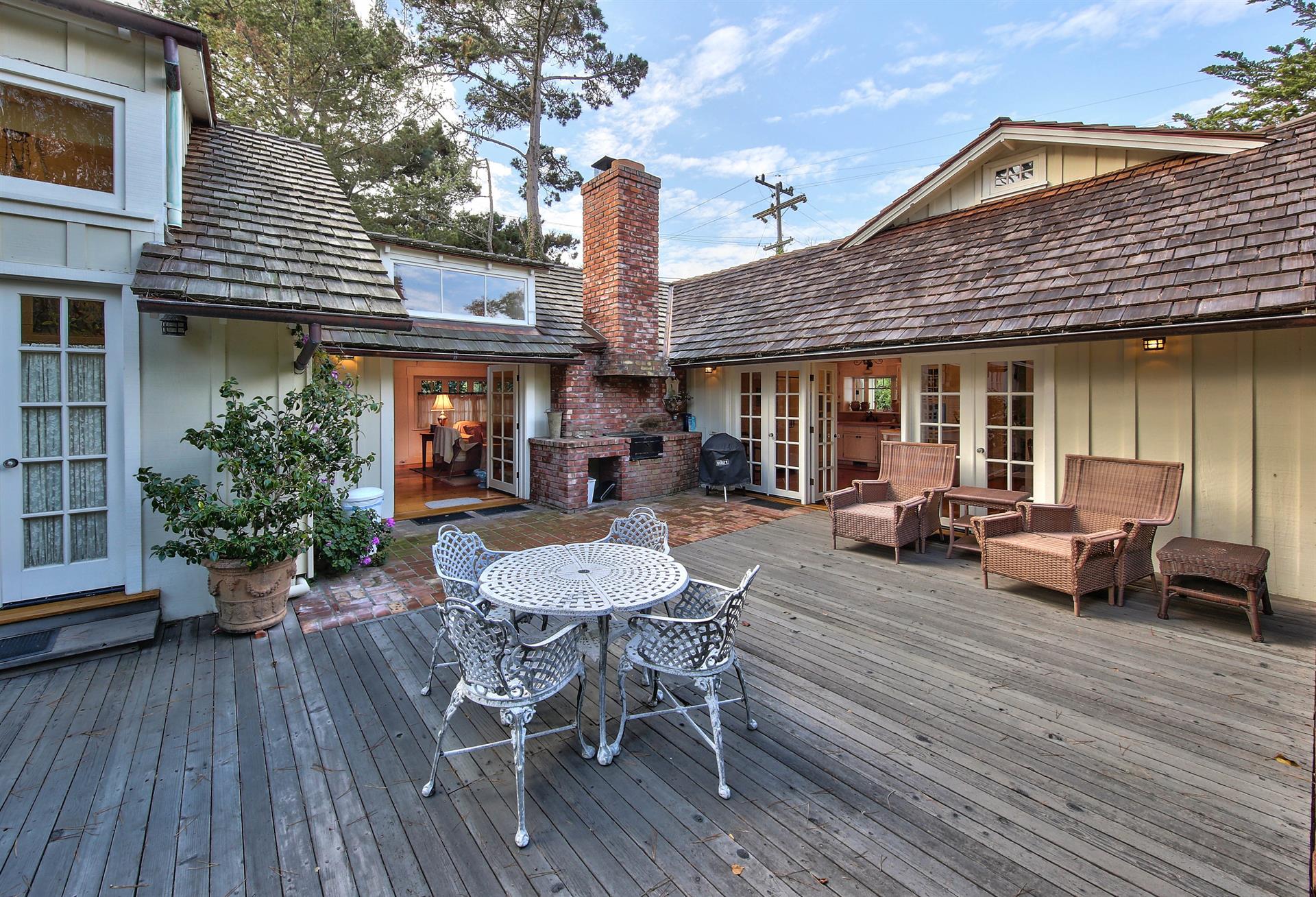 Outdoor Dining and Seating Areas on Back Deck