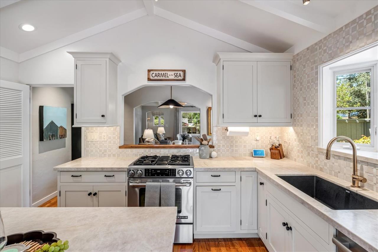 Fully Equipped Chefs Kitchen