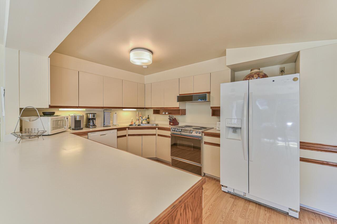 FullyEquipped Kitchen and Lots of Places to Gather