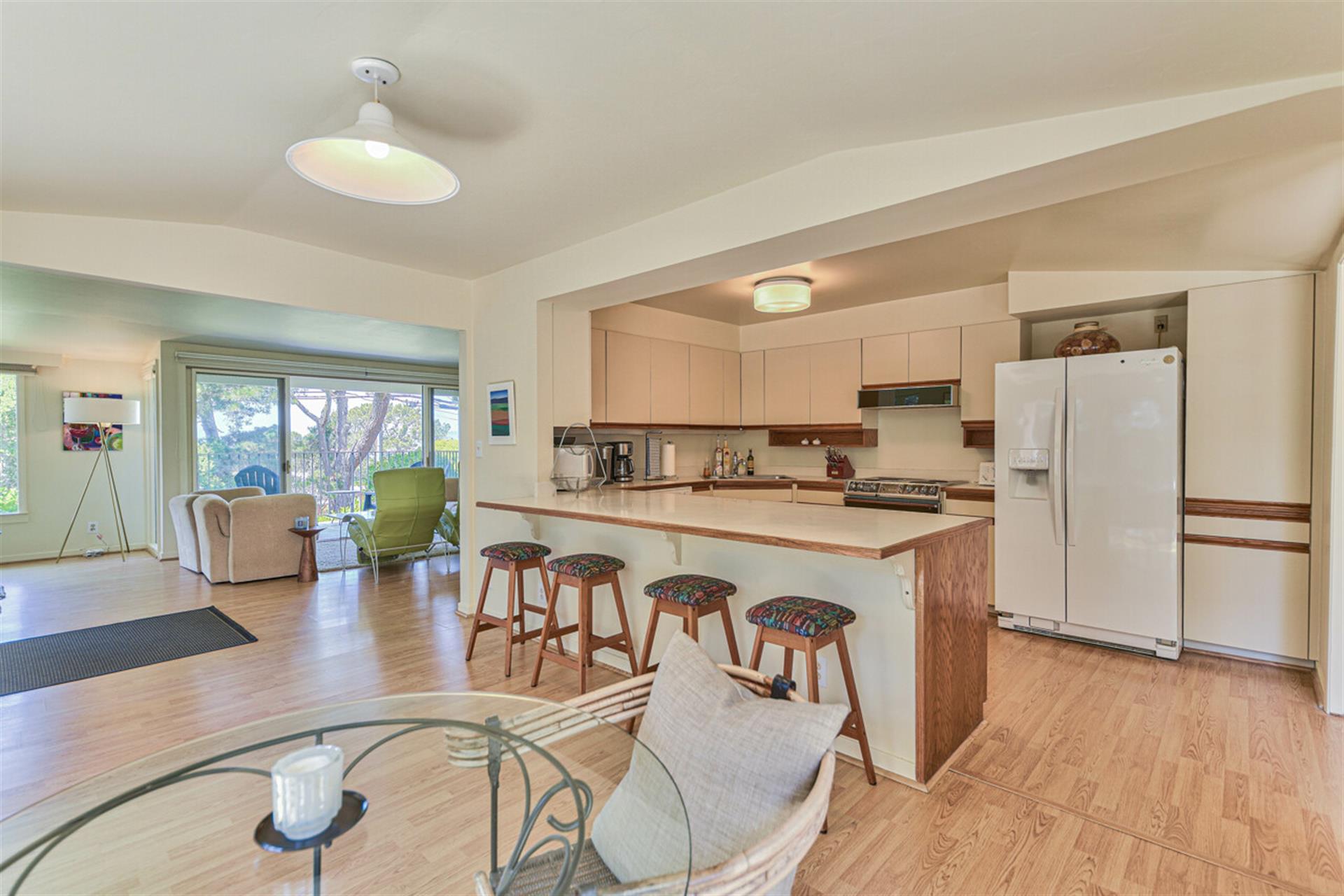 Casual Counter Seating Bistro Table for Two