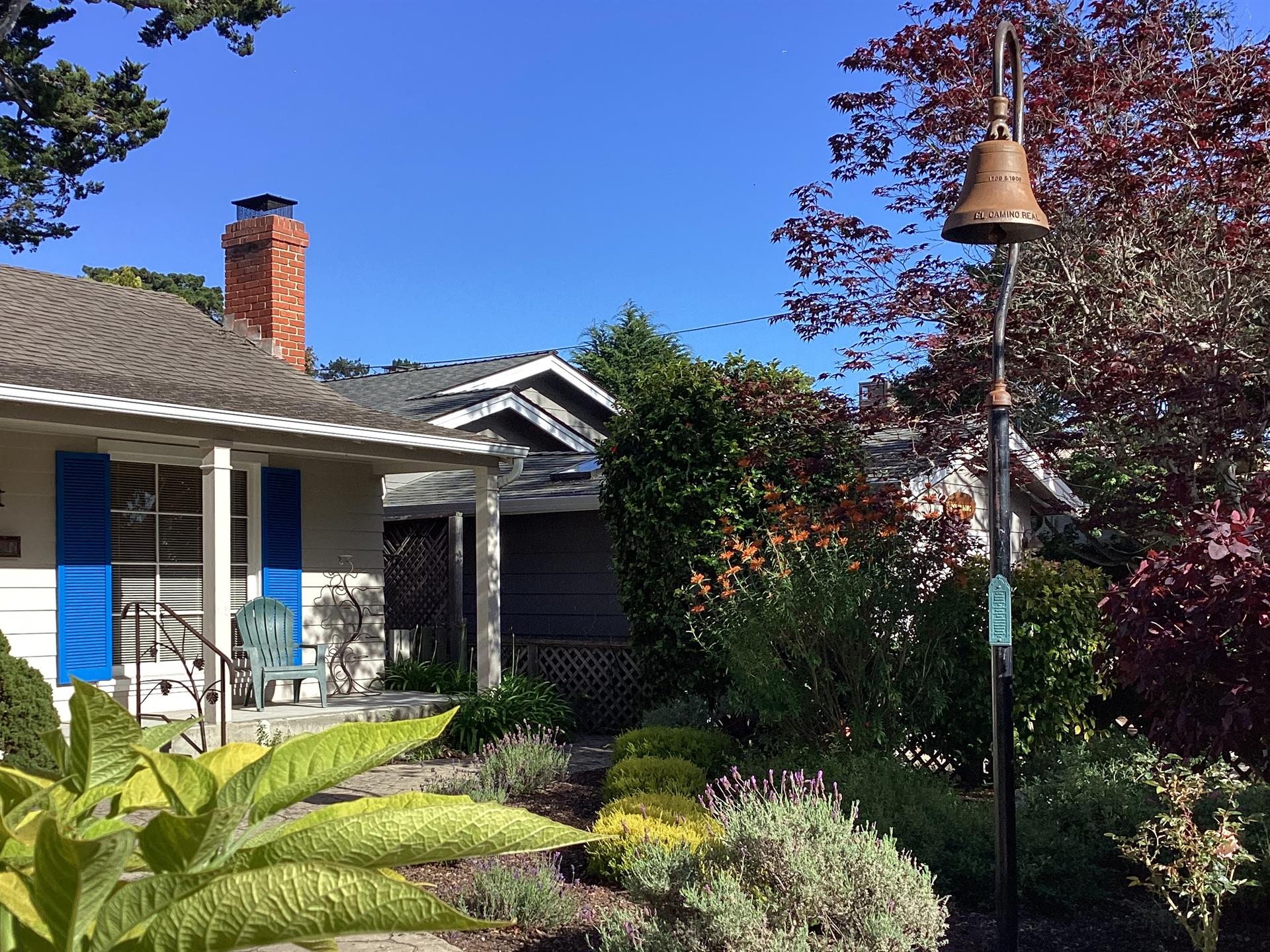 Welcome to Moore Fun A Carmel Cottage with Beautiful Garden