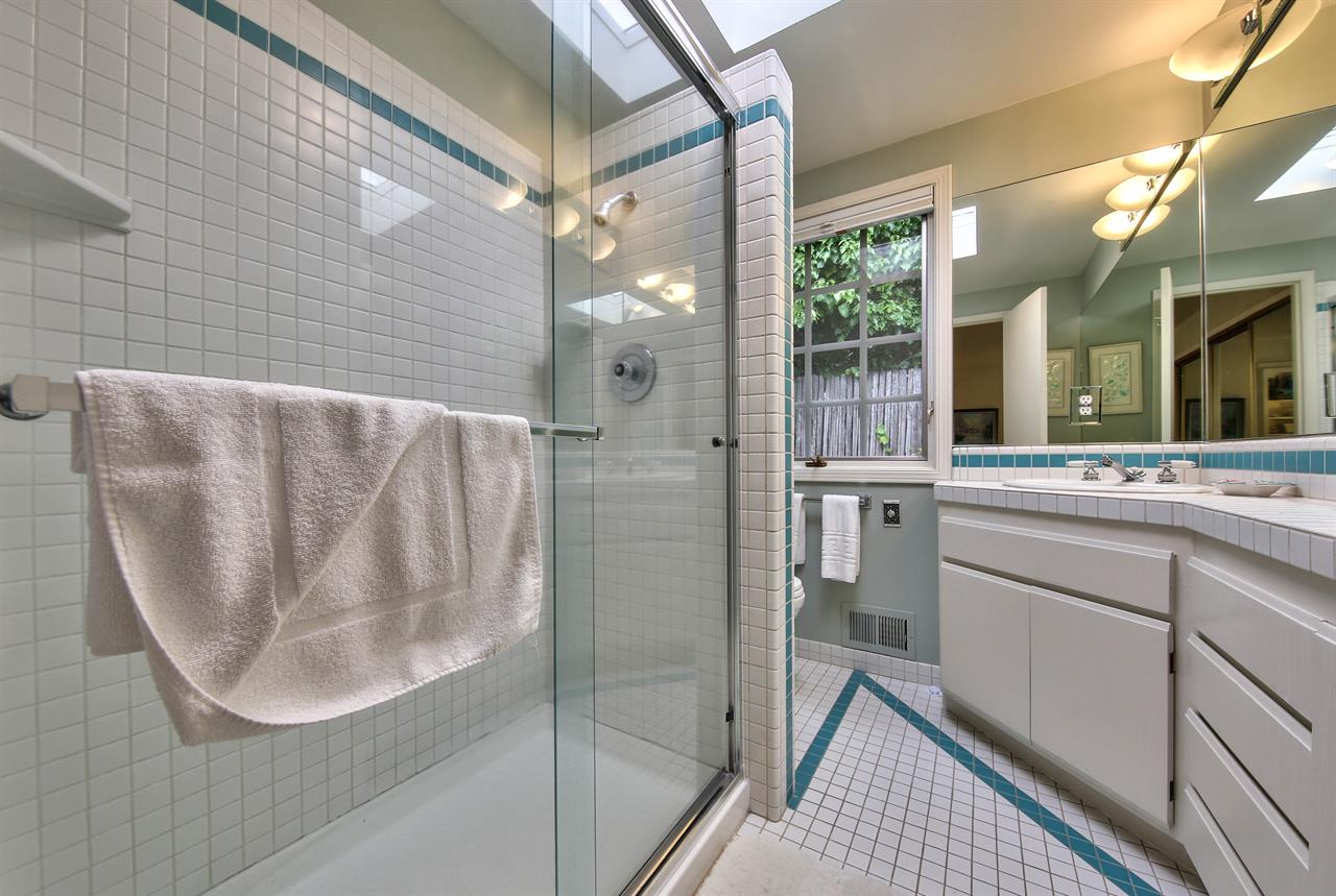 En Suite Bathroom in Bedroom 1, Standing Shower