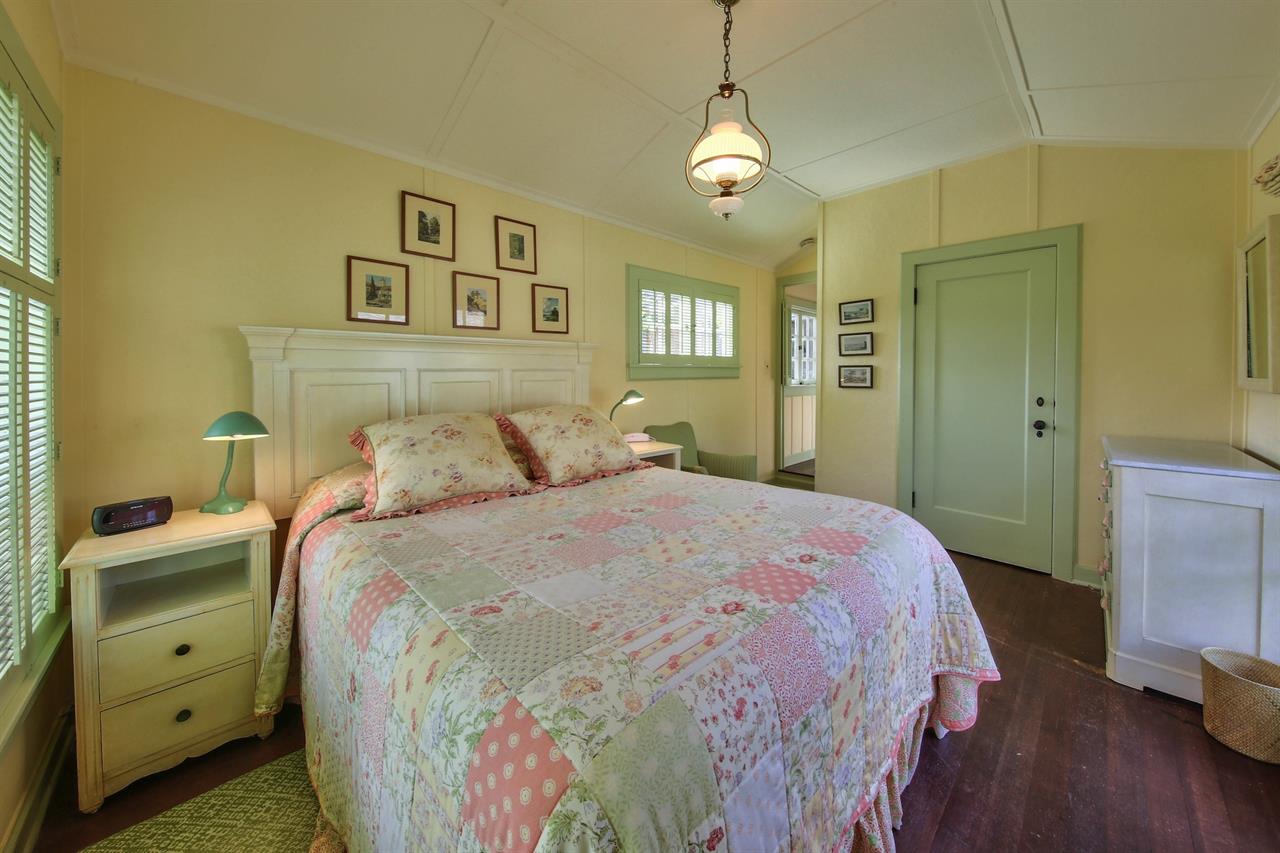Bedroom 1 with Queen Bed