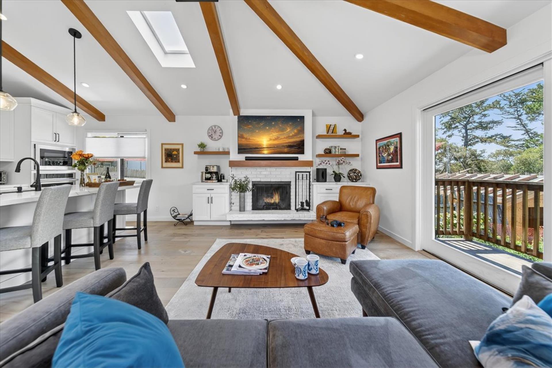 Welcome to Shining Star   Chic Carmel Vacation Home