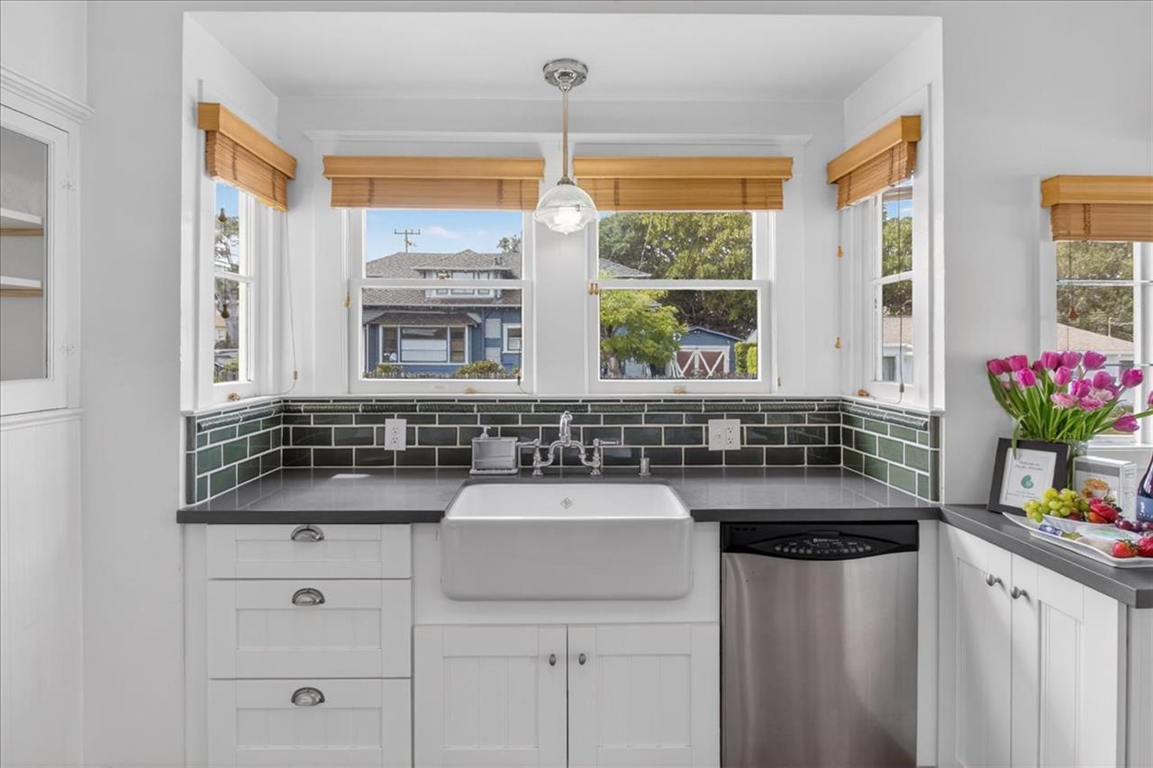 Cheerful, LightFilled Kitchen