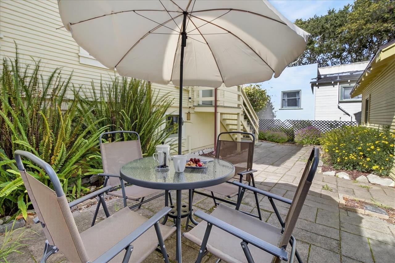 Outdoor Seating Area for Four
