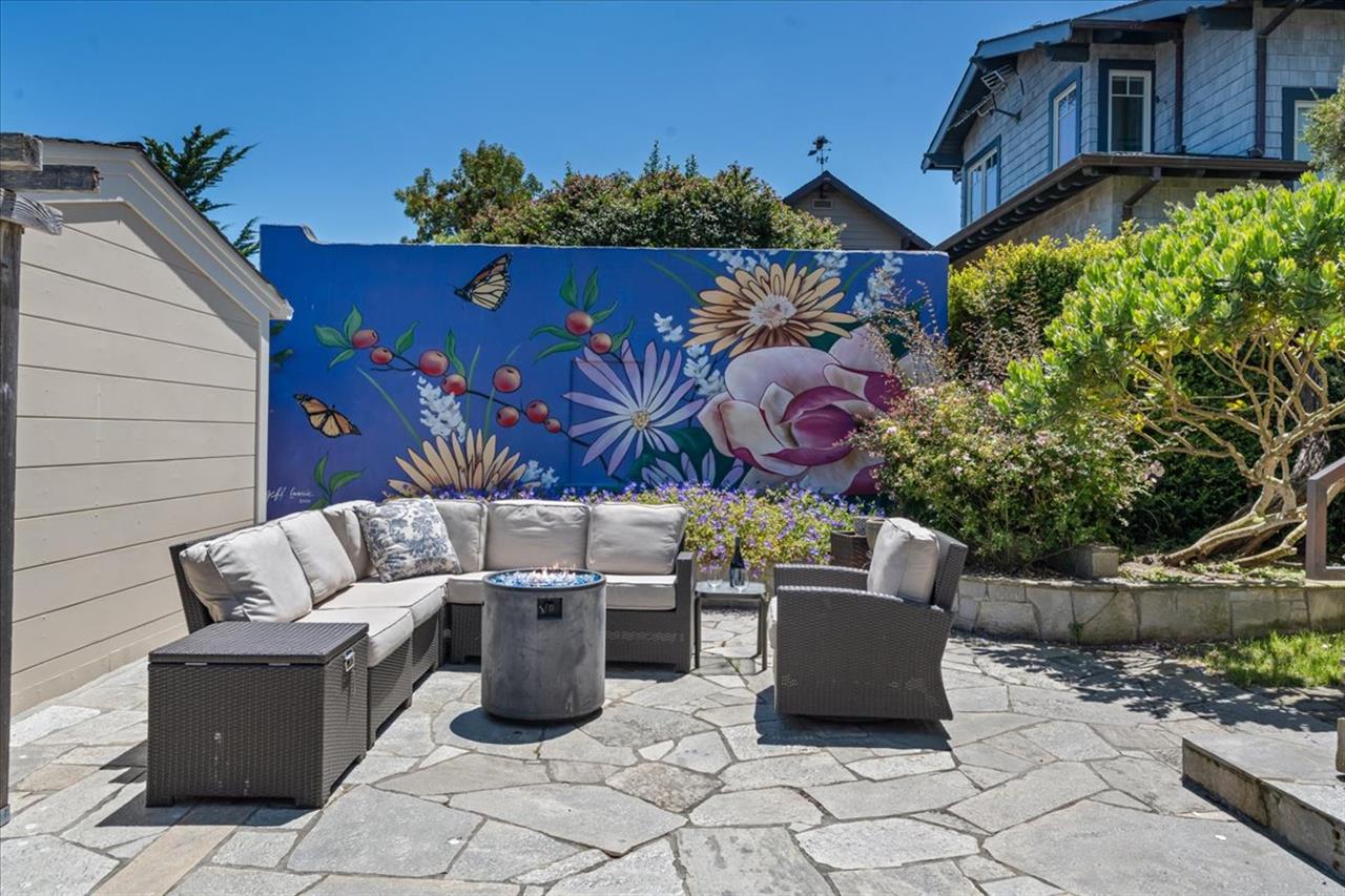 Enjoy the Beautiful Mural in the Front Patio