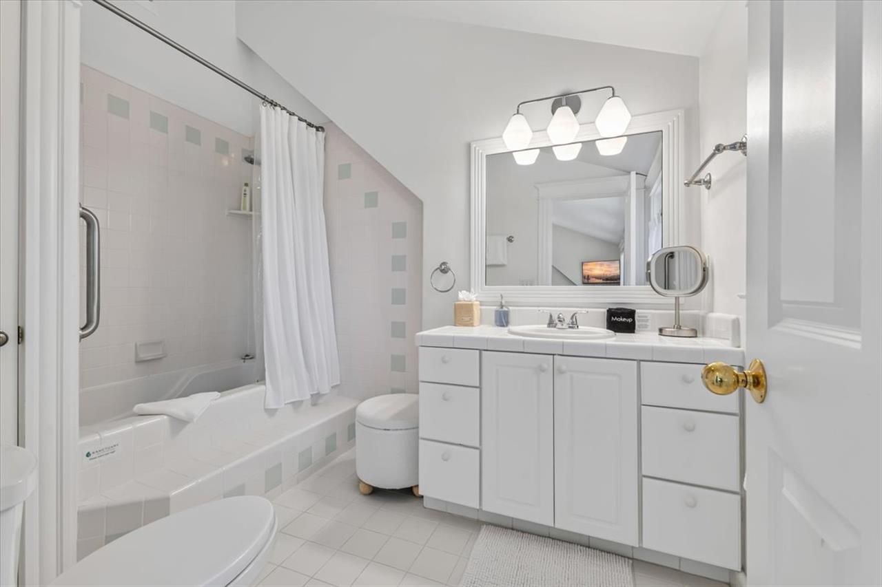 EnSuite Bathroom for Bedroom 1