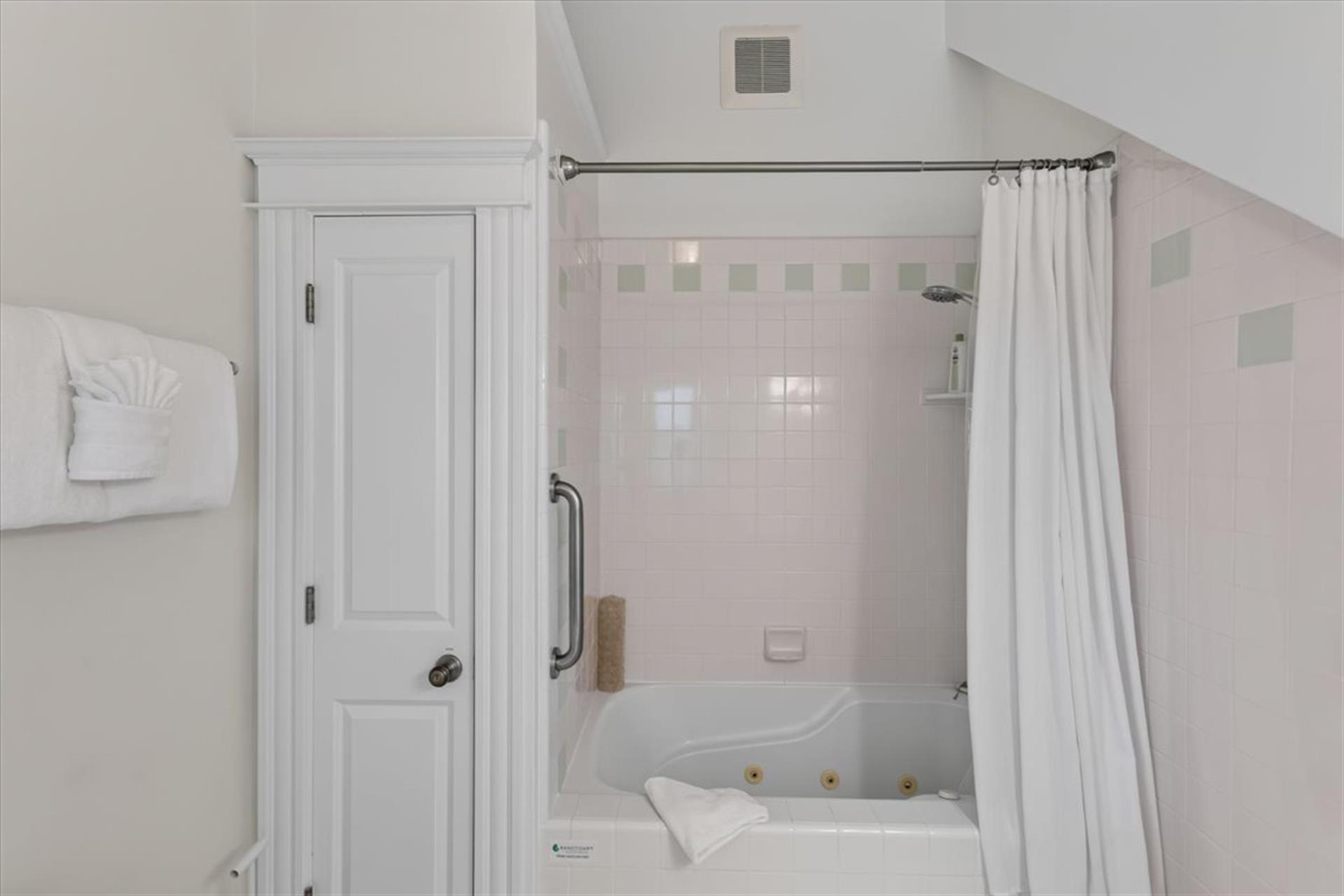 EnSuite Bath for Bedroom 1