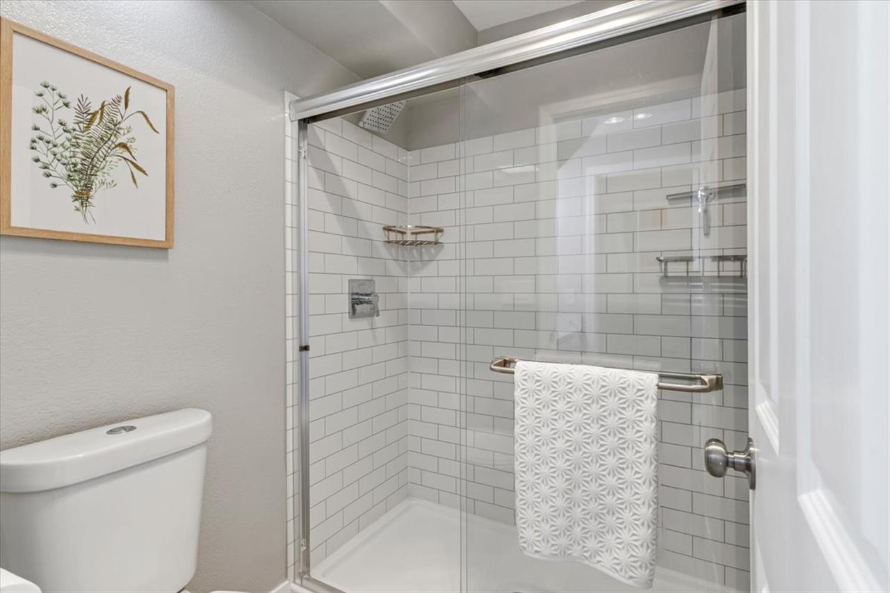 EnSuite Bath with Shower for Bedroom 1
