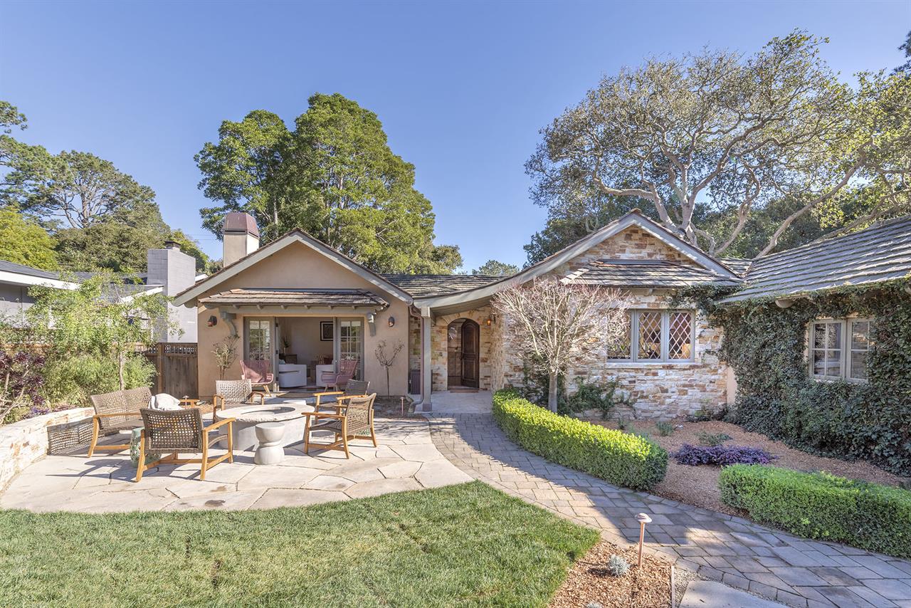 Welcome to Lucky Lotus in Carmel