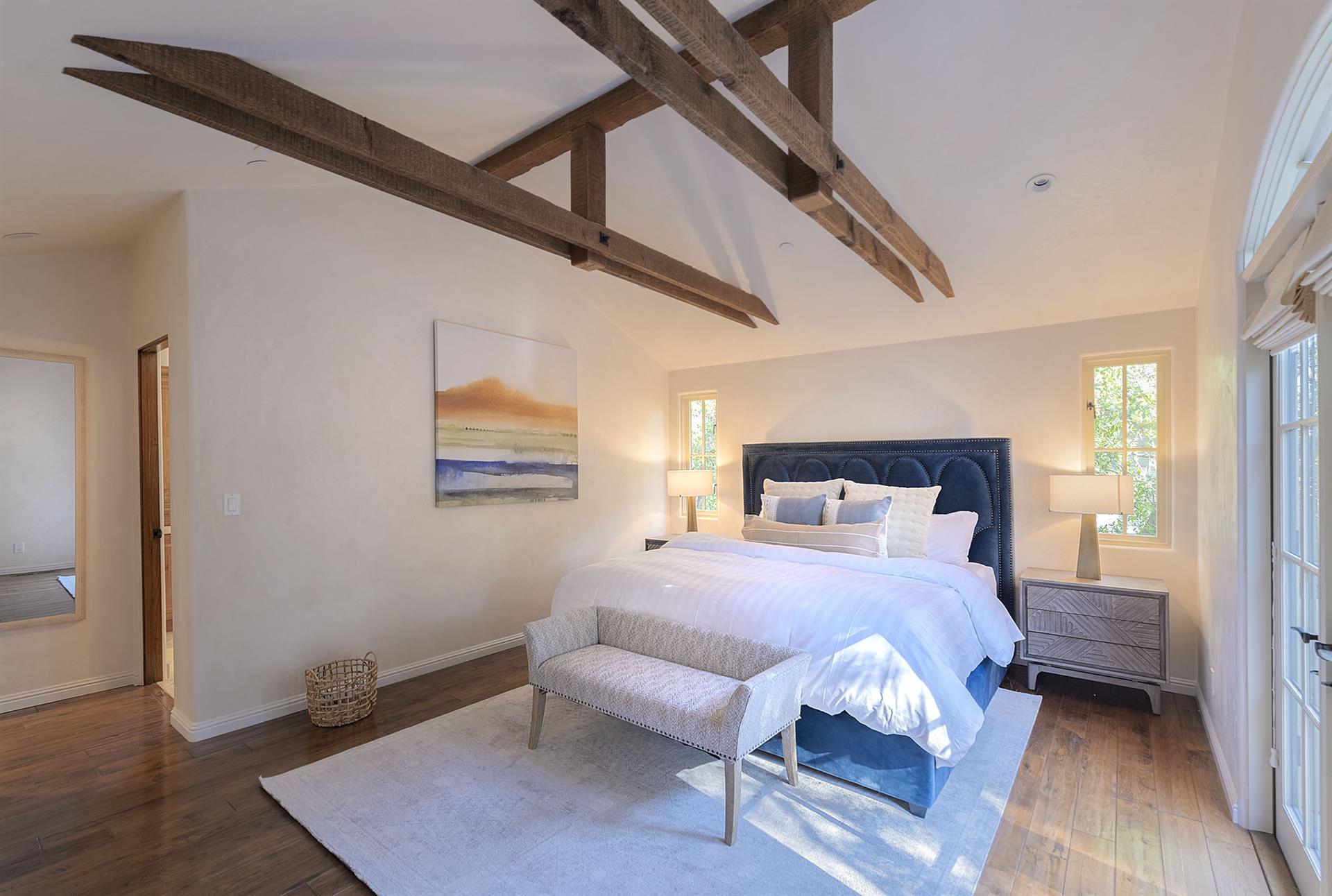 Bedroom 1, King, TV, Fireplace, En Suite Bathroom