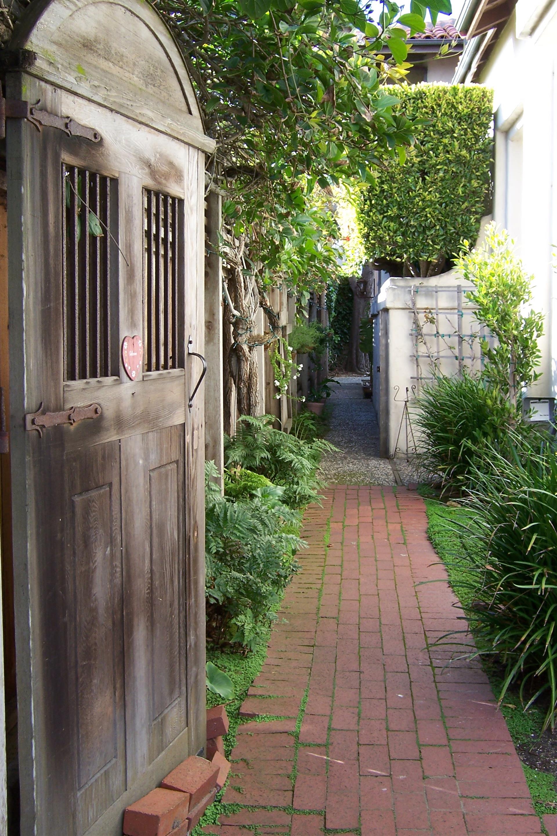 Entry Gate