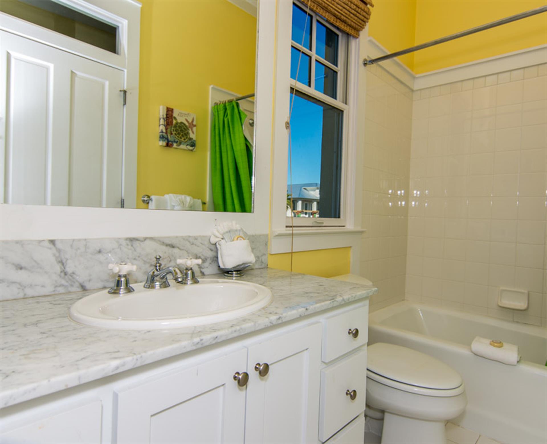 Queen Bedroom Private Bath