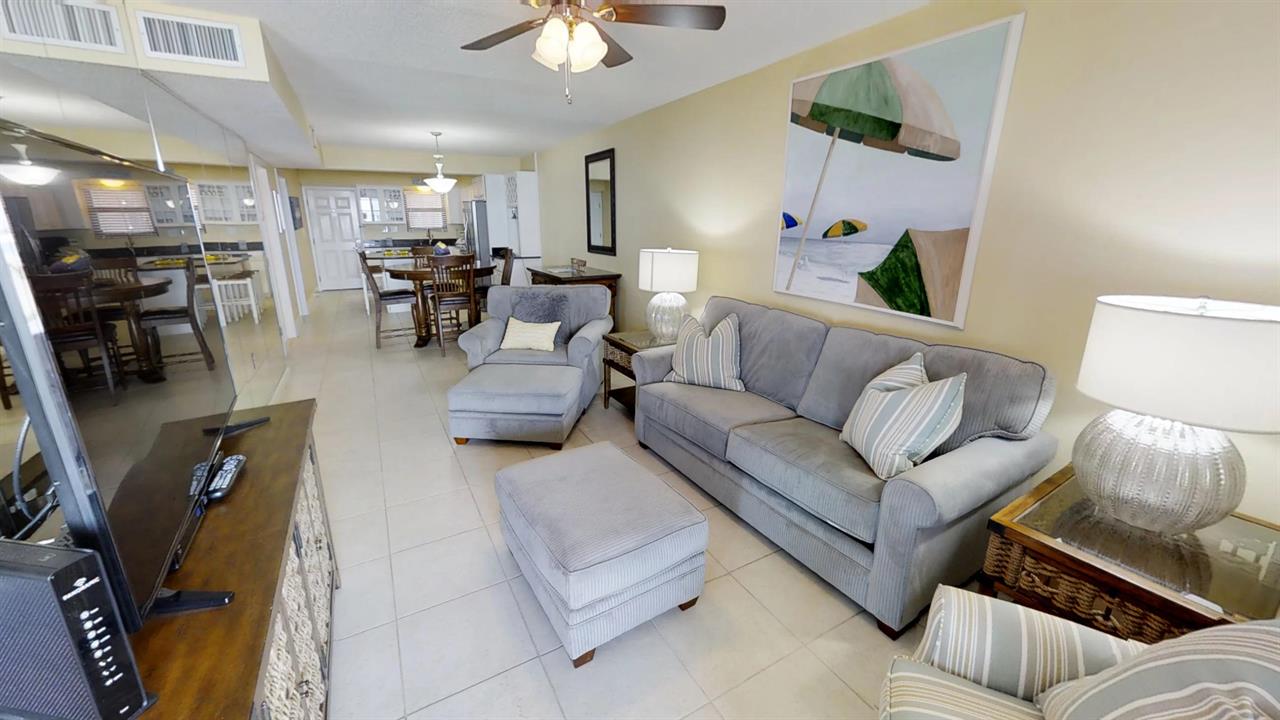 NN3fJbEm85a  07.22.2018_20.42.30