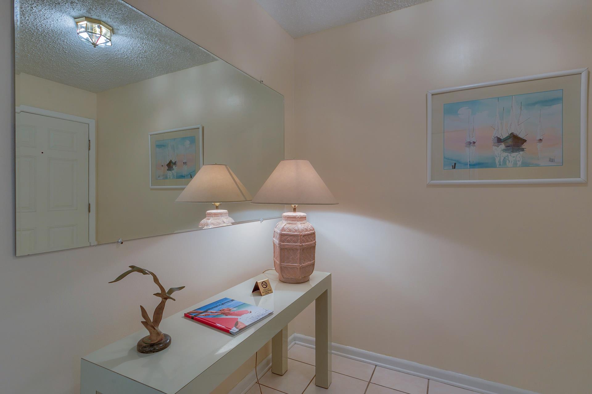 517A Entry Way 12 18 2017