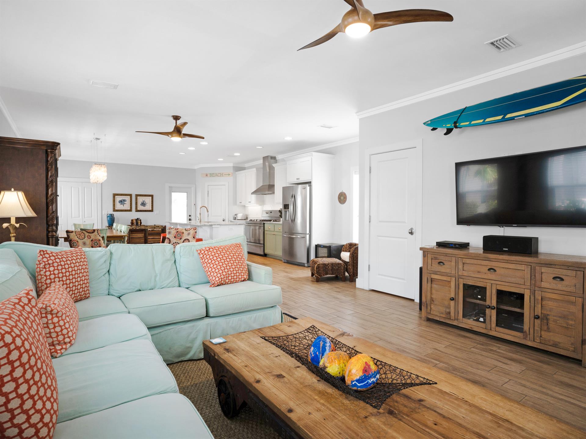 Living Room with Wallmounted TV