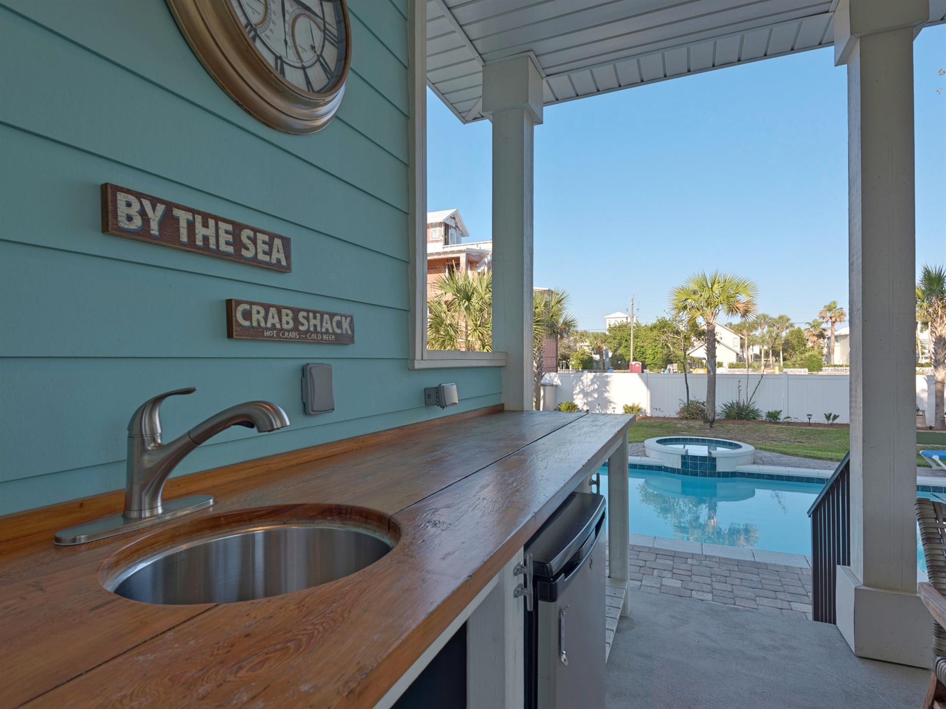Outdoor Sitting Area with Mini Fridge
