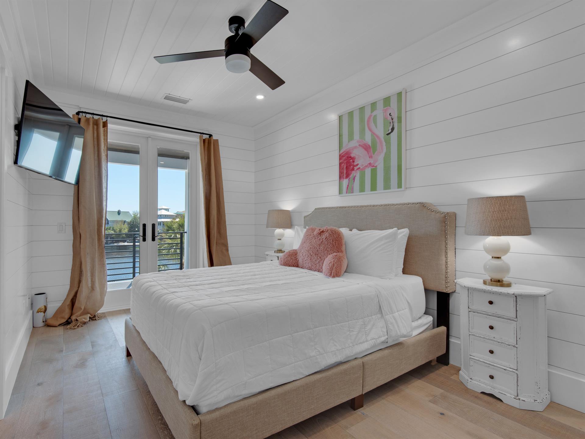 Queen Bedroom on 2nd fl Overlooking Lake