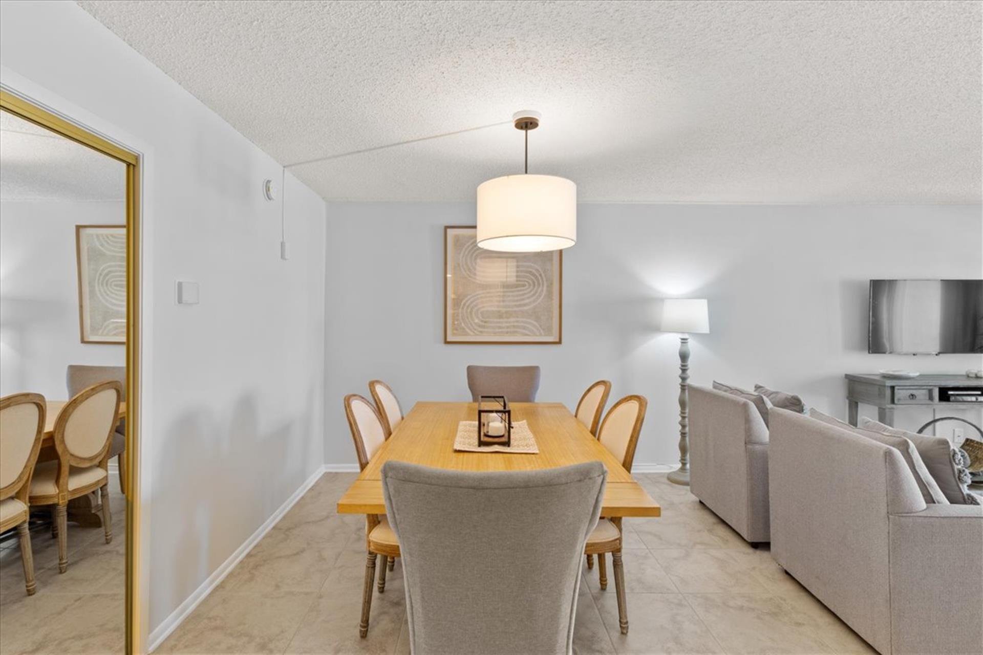 HSRC 213 Dining Area