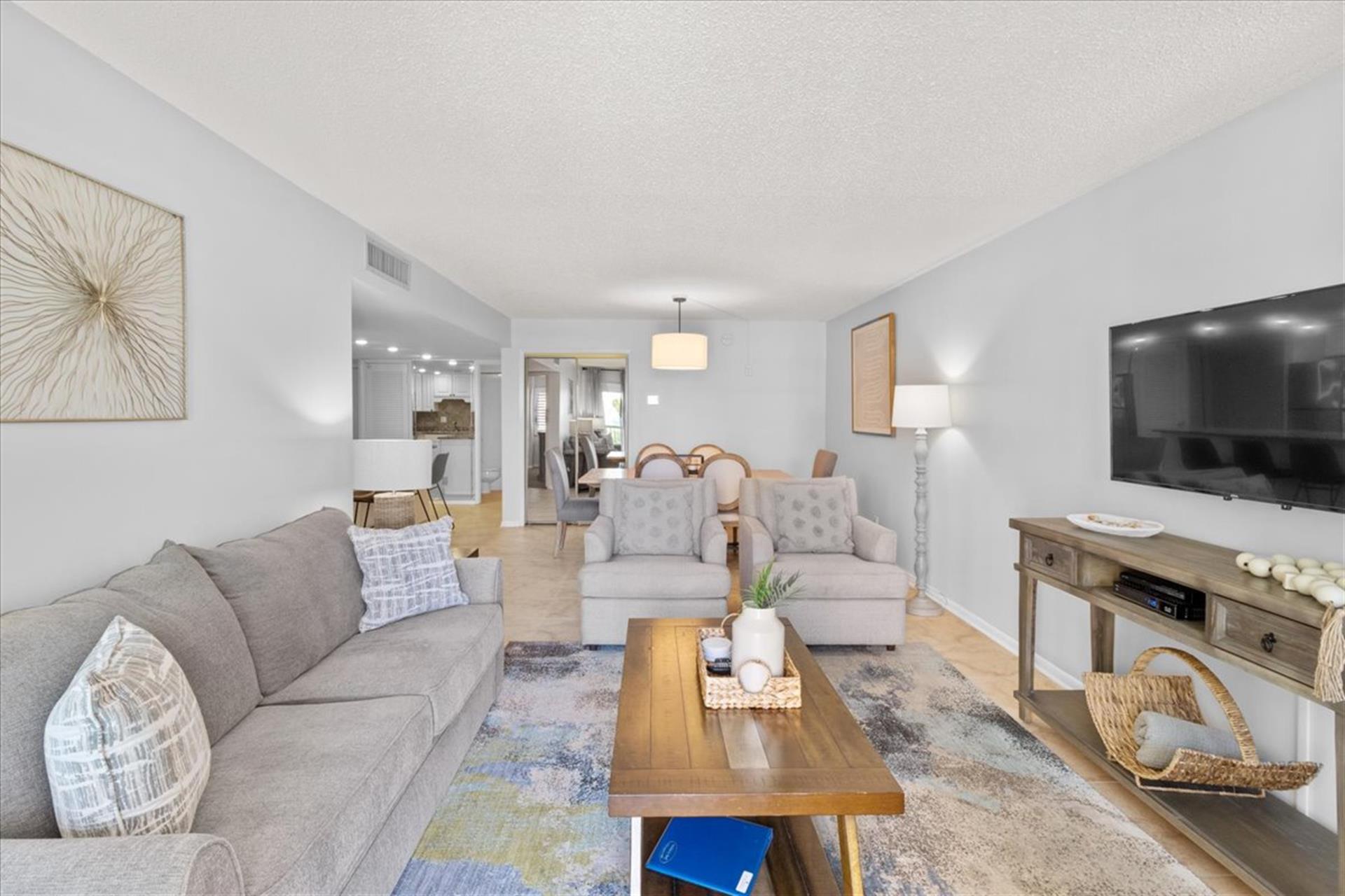 HSRC 213 Living Area