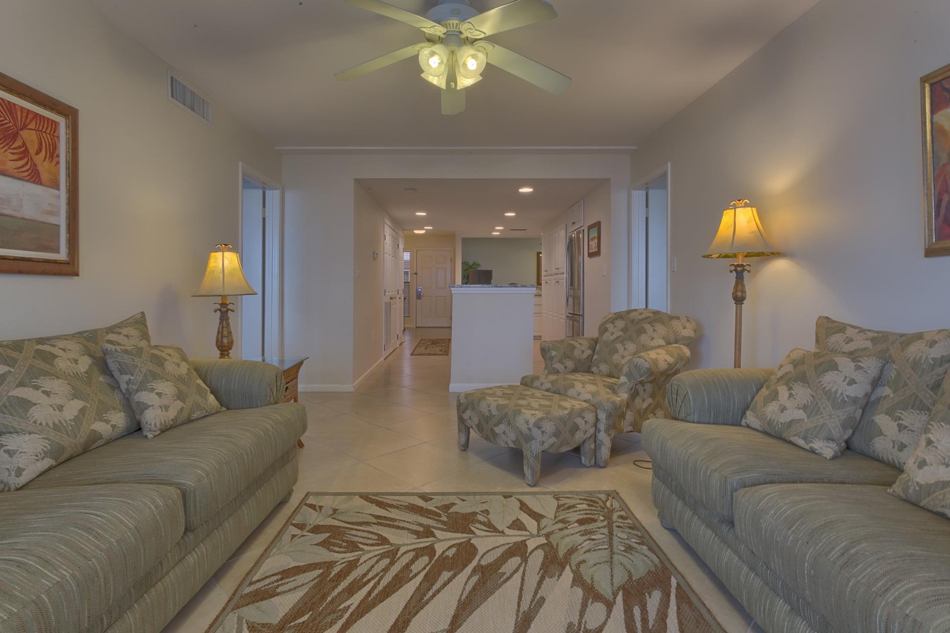 421C  Living Kitchen area  2017