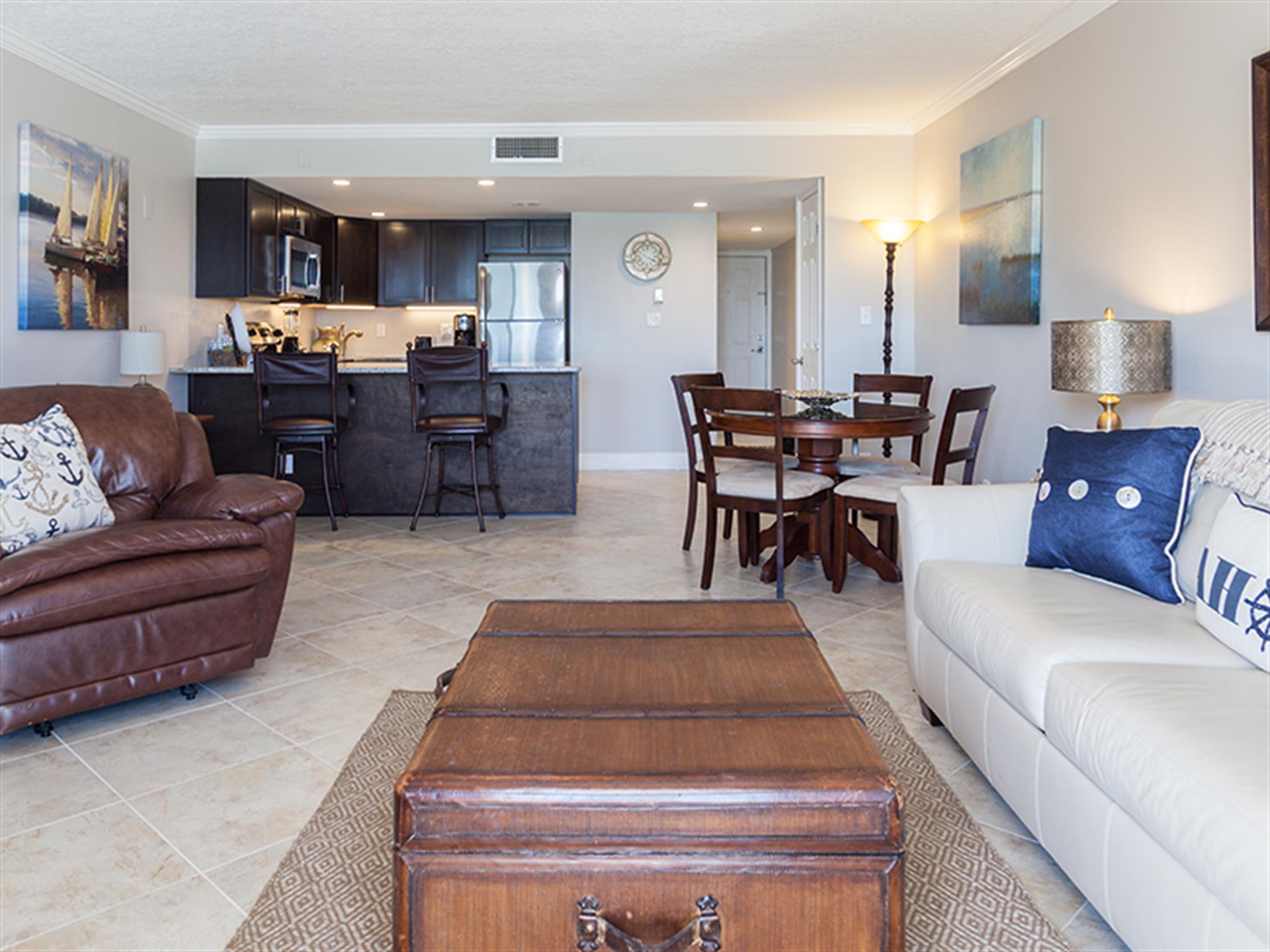 HSRC 519 Living Room Dining Areas