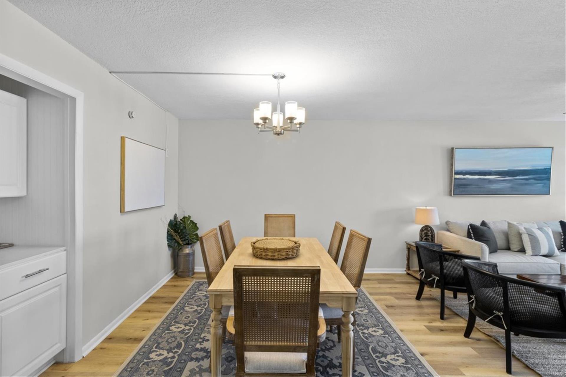 HSRC 611 Dining Area