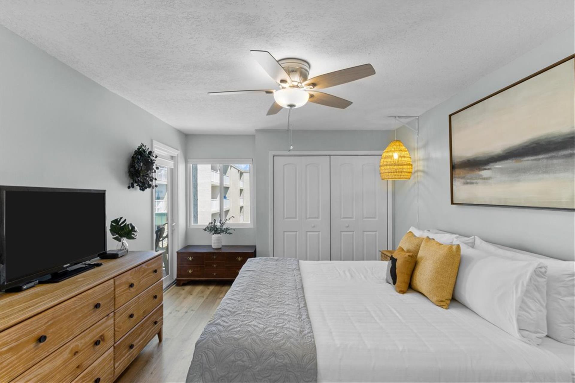 HSRC 611 Master Bedroom With King Bed