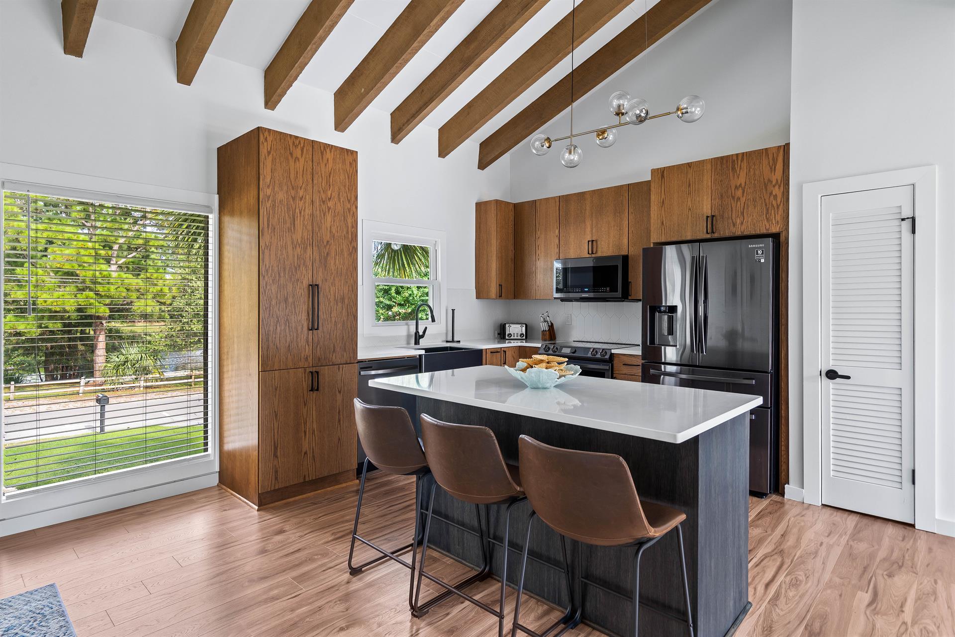 Brand new appliances and counter seating