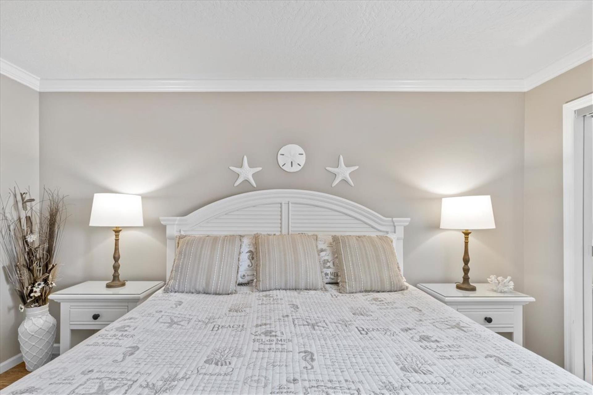 HSRC 204 Master Bedroom With King Bed