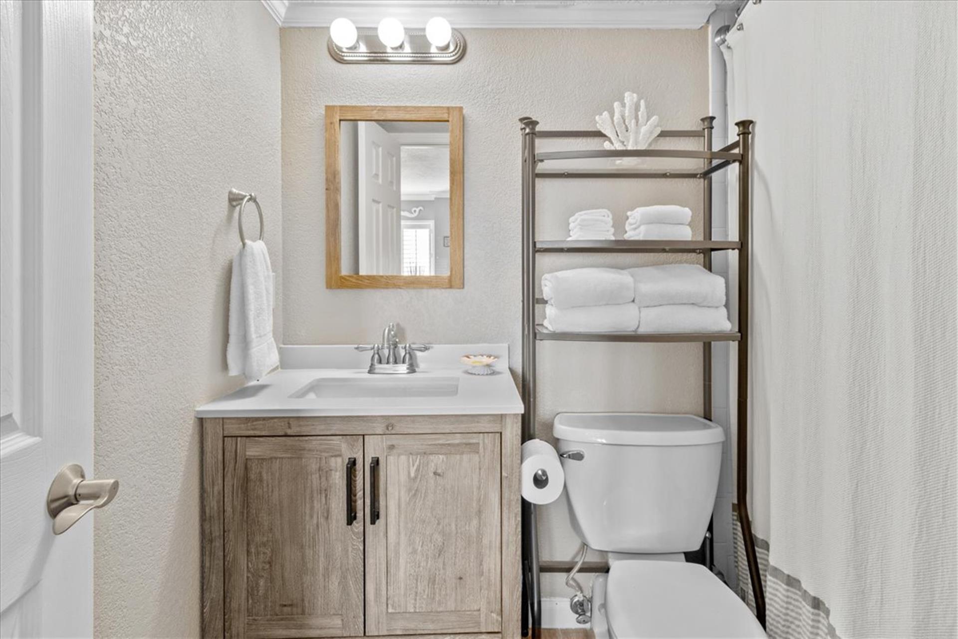 HSRC 204 Master Bathroom