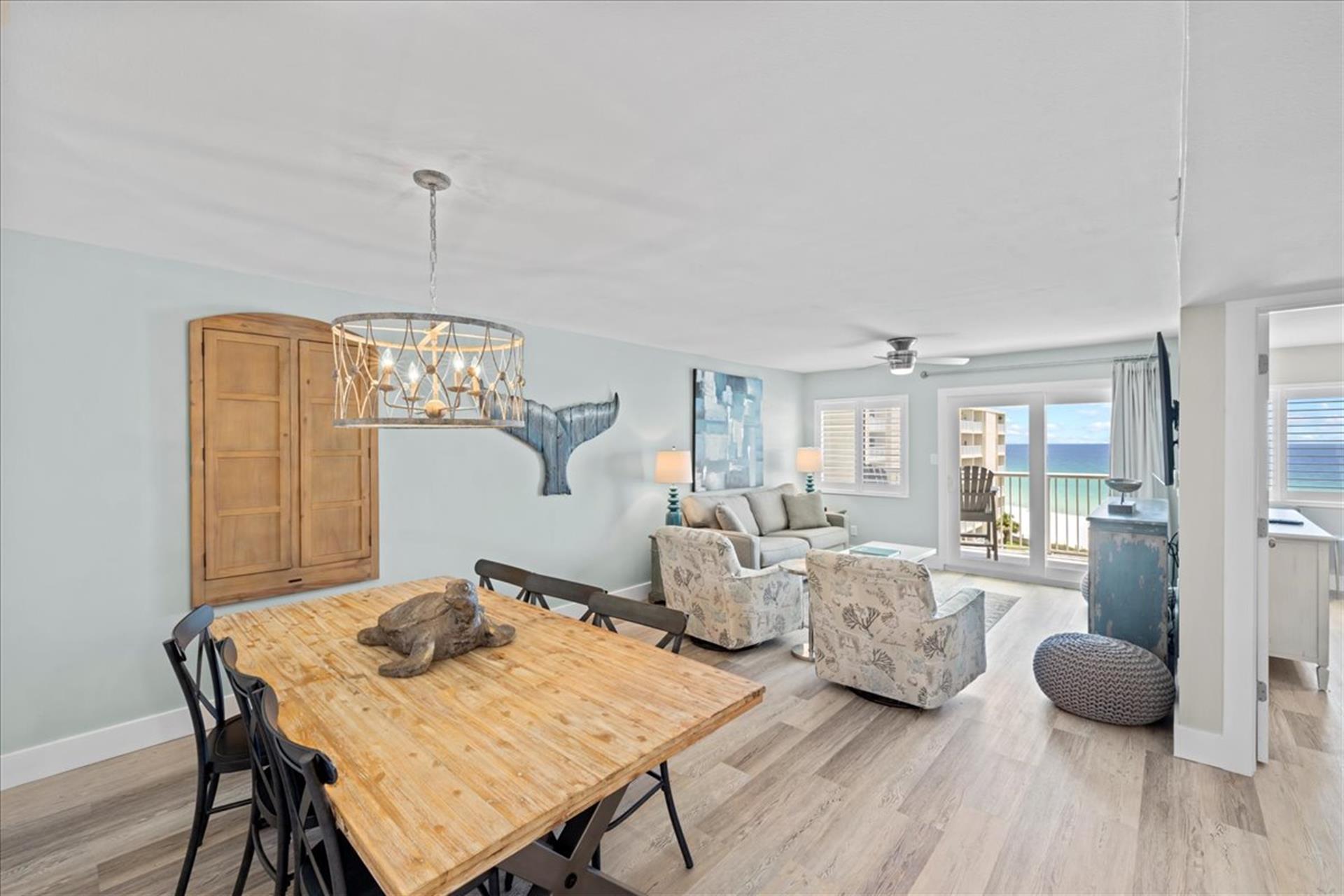 HSRC 608 DiningLiving Area With Gulf View