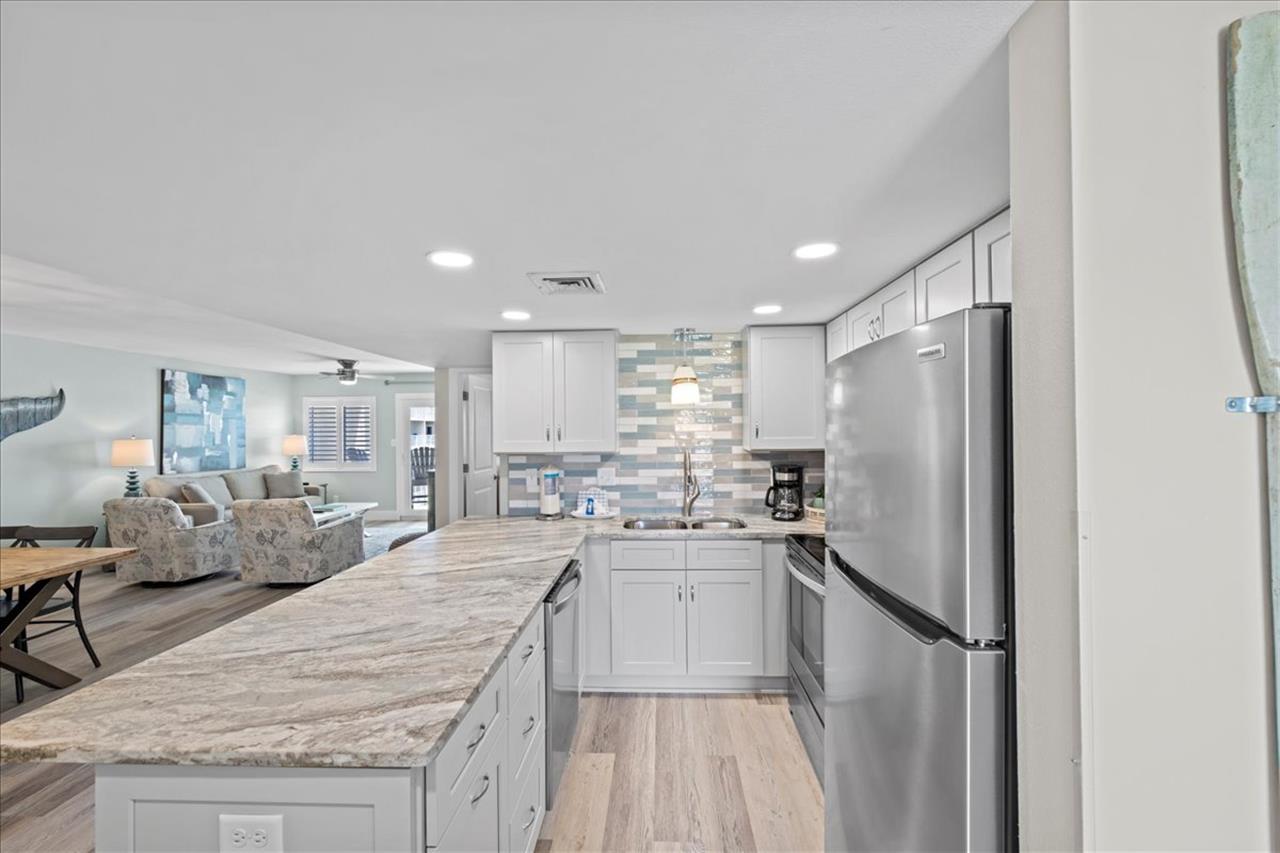 HSRC 608 Kitchen With Stainless Steel Appliances