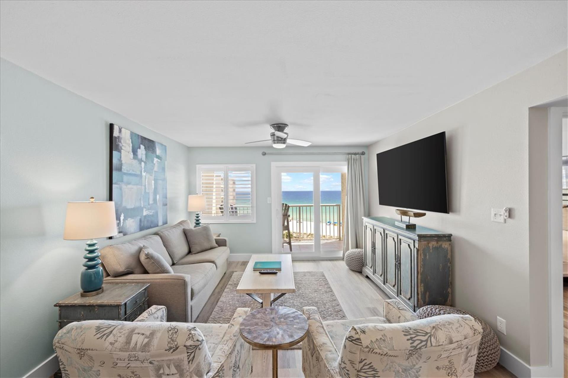 HSRC 608 Living Area With Gulf View