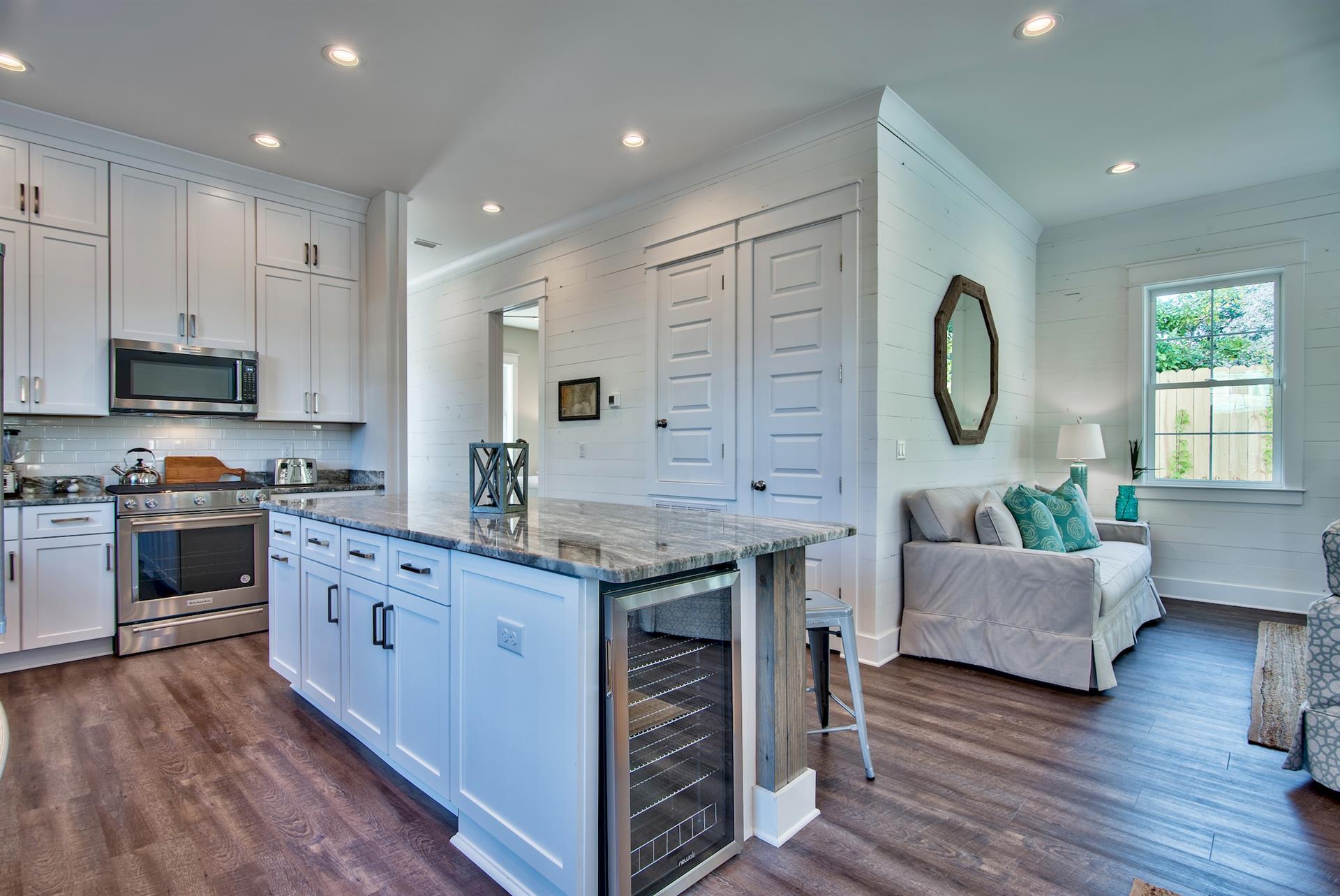 Large Open Kitchen w Bar Seating for 5, All Stainless Steel Appliances, Wine Fridge