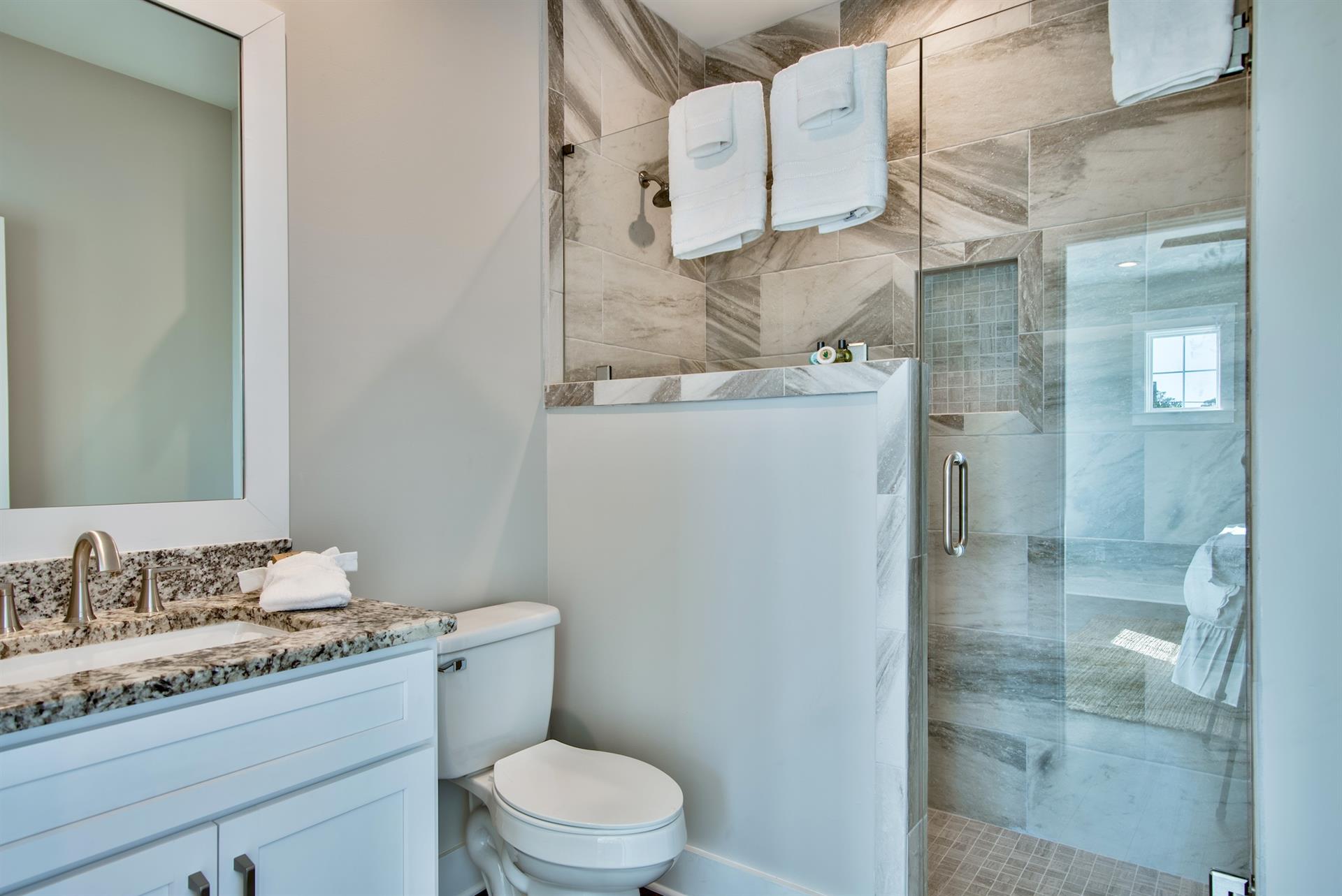 2nd Floor King Bathroom Private Bath