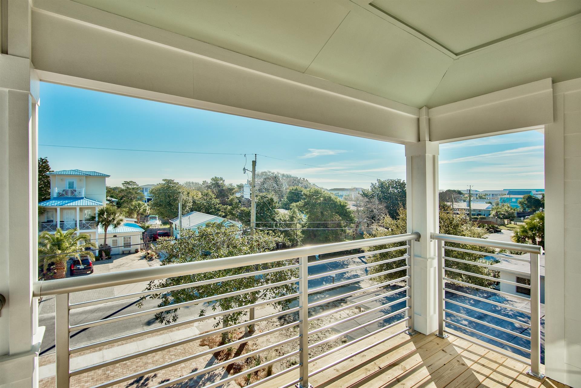 3rd Floor Balcony overlooking Crystal Beach